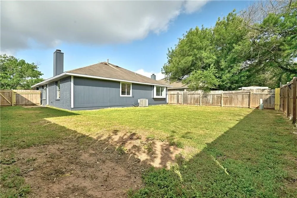 14304 Vandever Street Austin, TX 78725