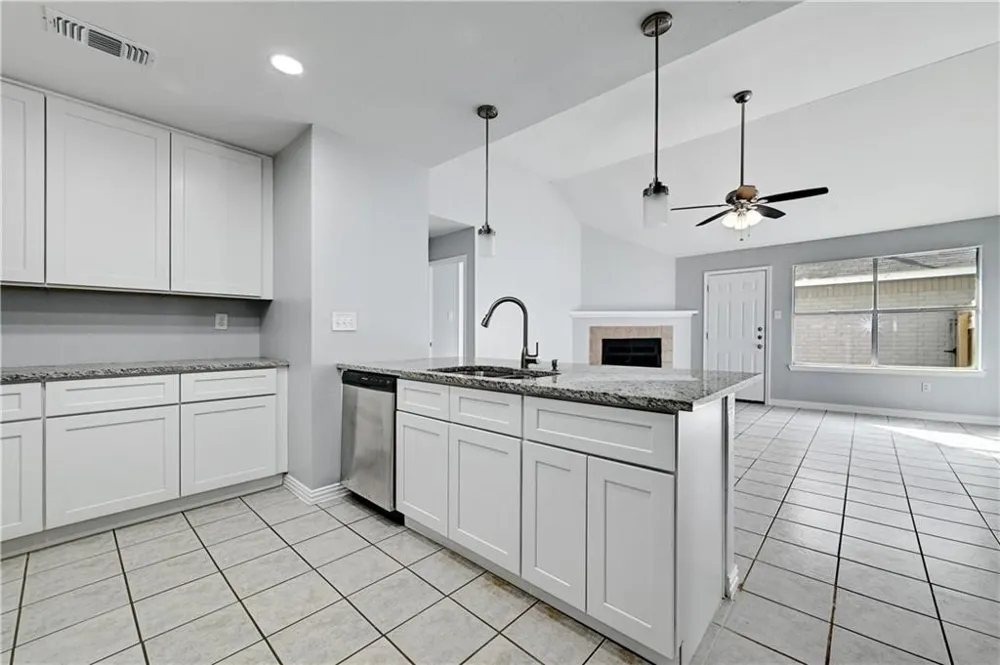 14304 Vandever Street Austin, TX 78725
