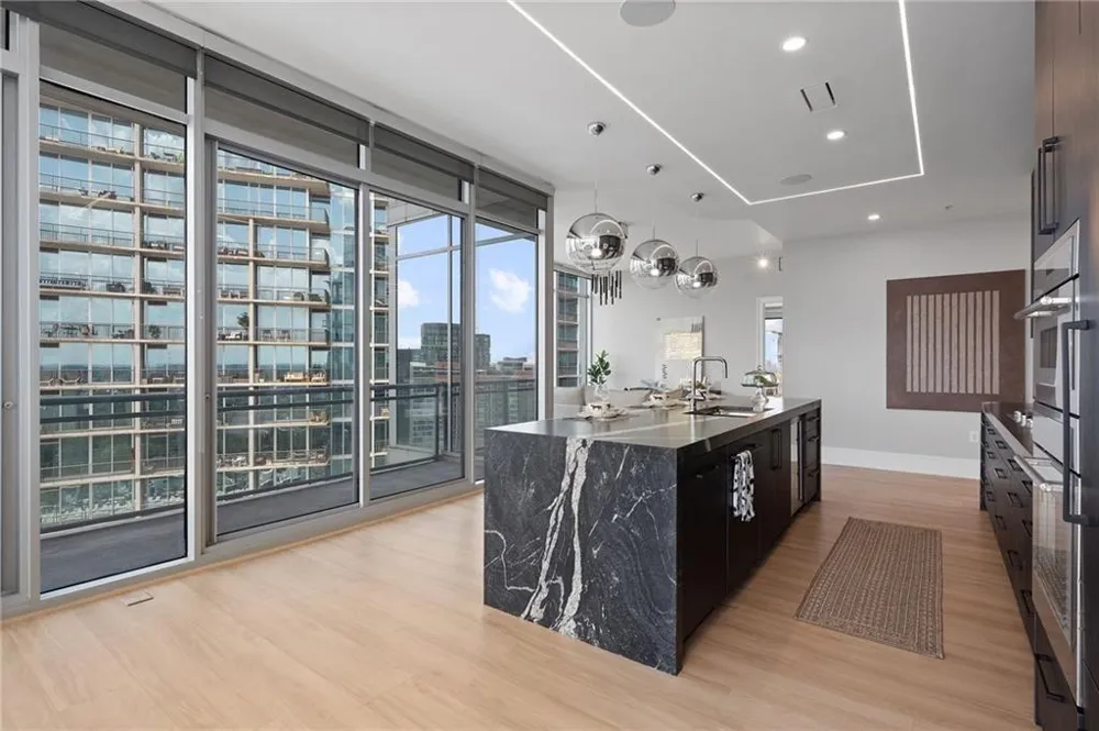 1065 Peachtree Street NE #3402 Atlanta, GA 30309