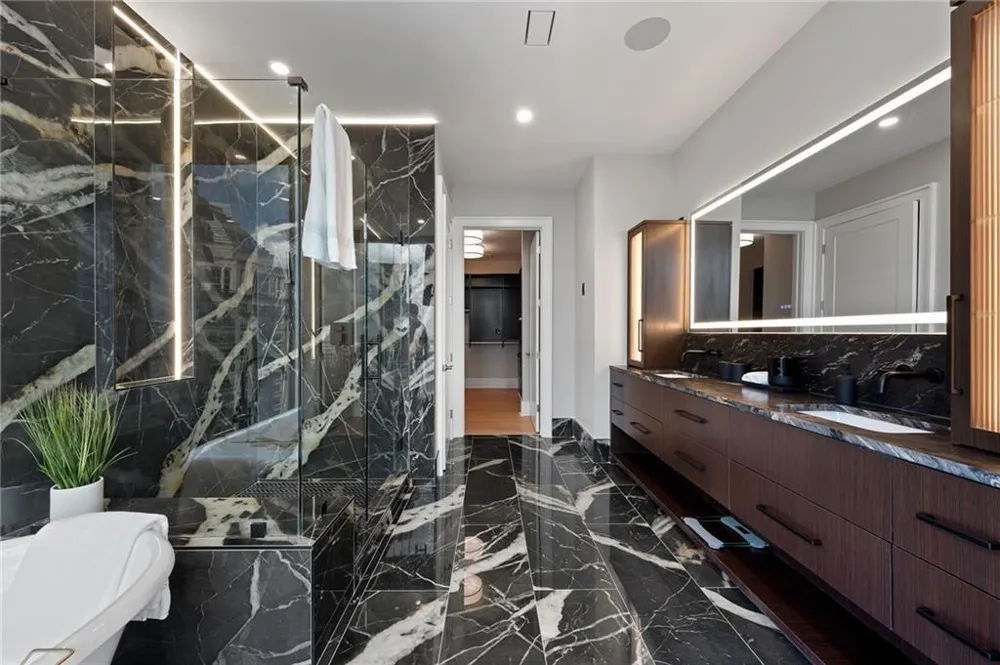 1065 Peachtree Street NE #3402 Atlanta, GA 30309