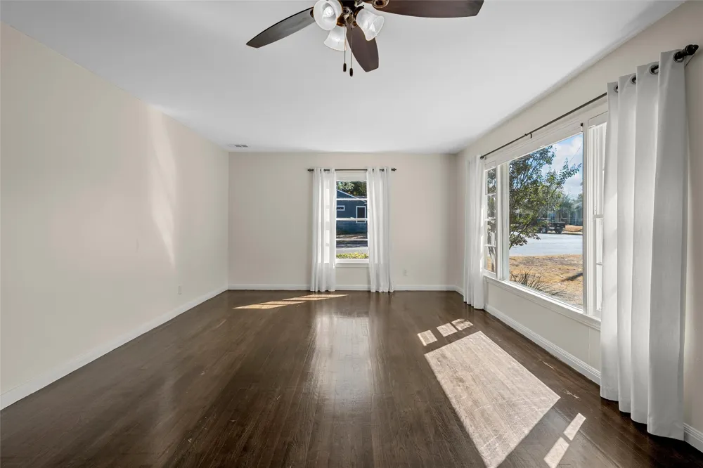 3801 Grim Avenue Waco, TX 76710