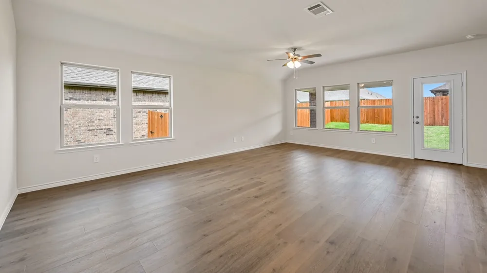 402 Campfield Drive Caddo Mills, TX 75135