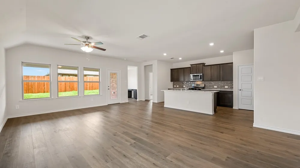 402 Campfield Drive Caddo Mills, TX 75135