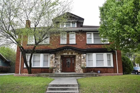 5800 Prospect Avenue #4