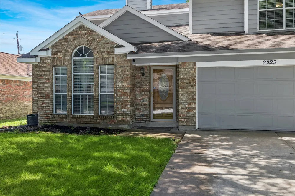 2325 Kildeer Trail Grand Prairie, TX 75052