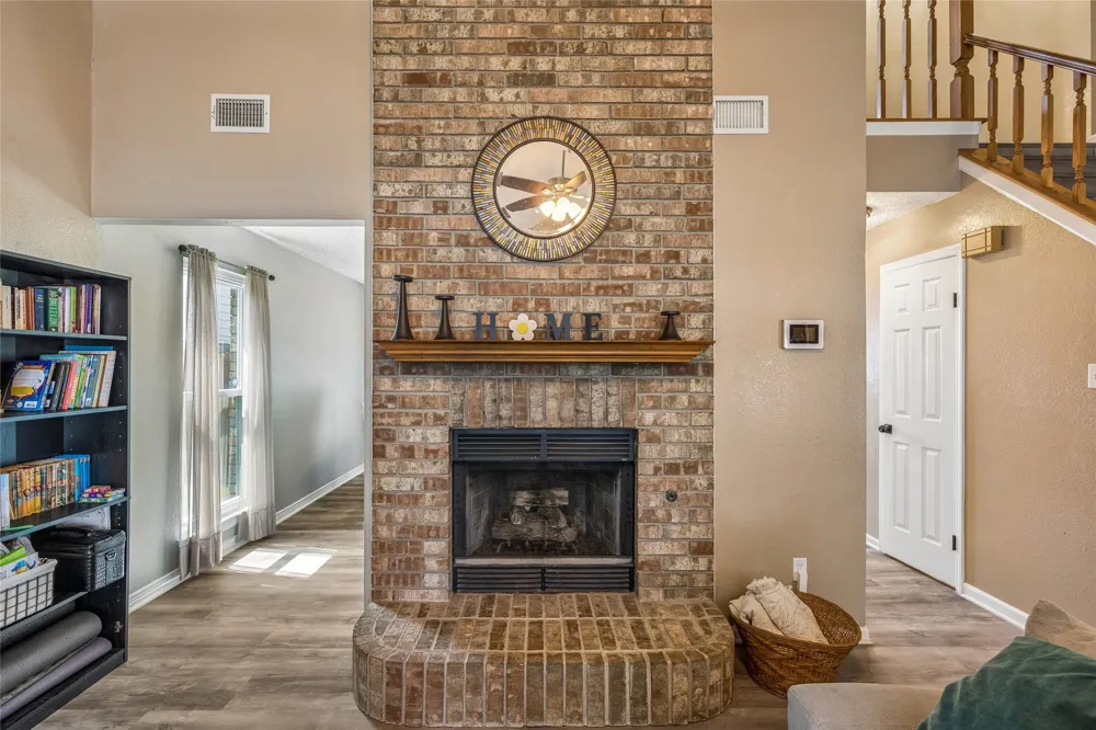 2325 Kildeer Trail Grand Prairie, TX 75052