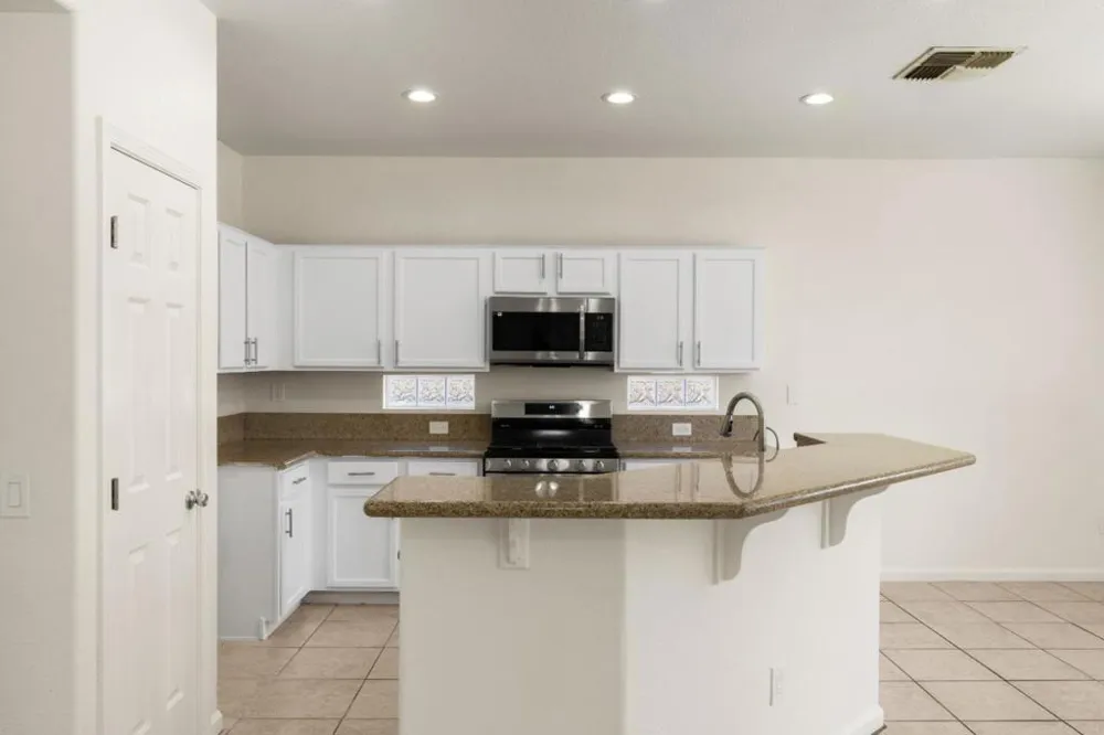 5700 Gold Poppy Way Elk Grove, CA 95757