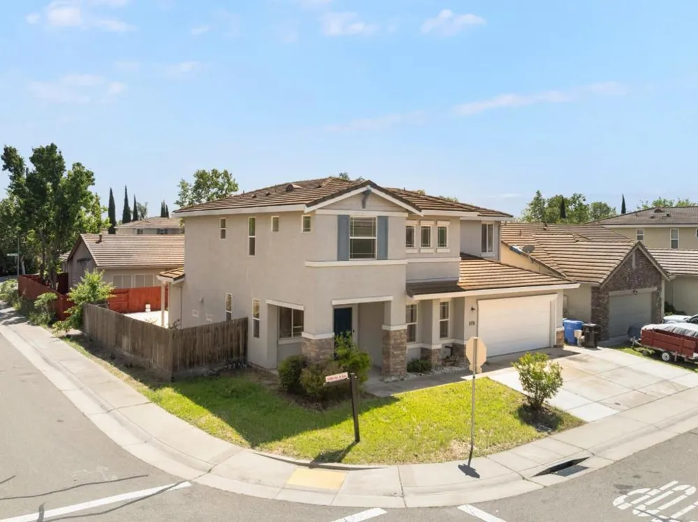 5700 Gold Poppy Way Elk Grove, CA 95757