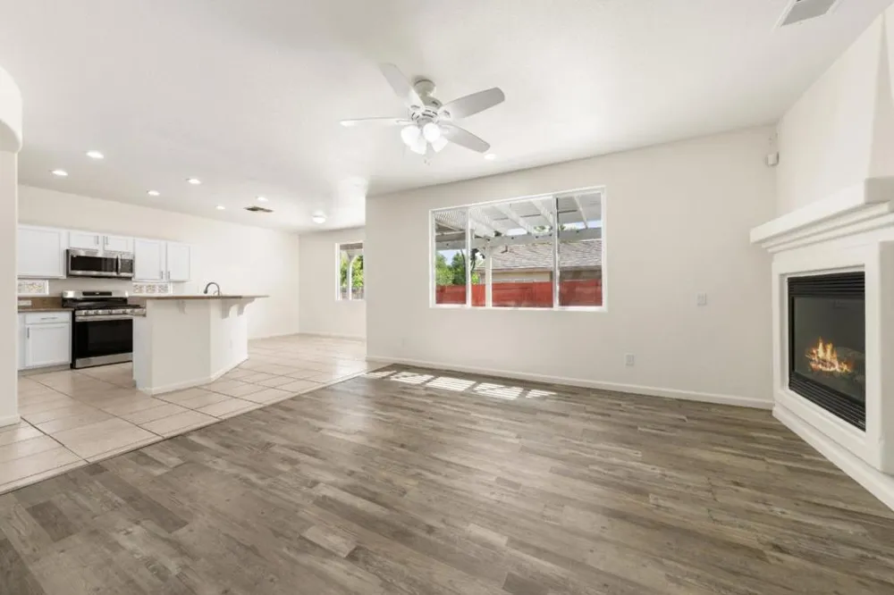 5700 Gold Poppy Way Elk Grove, CA 95757
