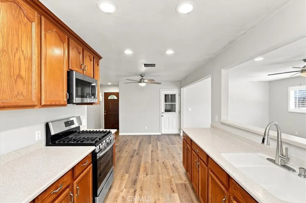 851 Garden Grove Norco, CA 92860