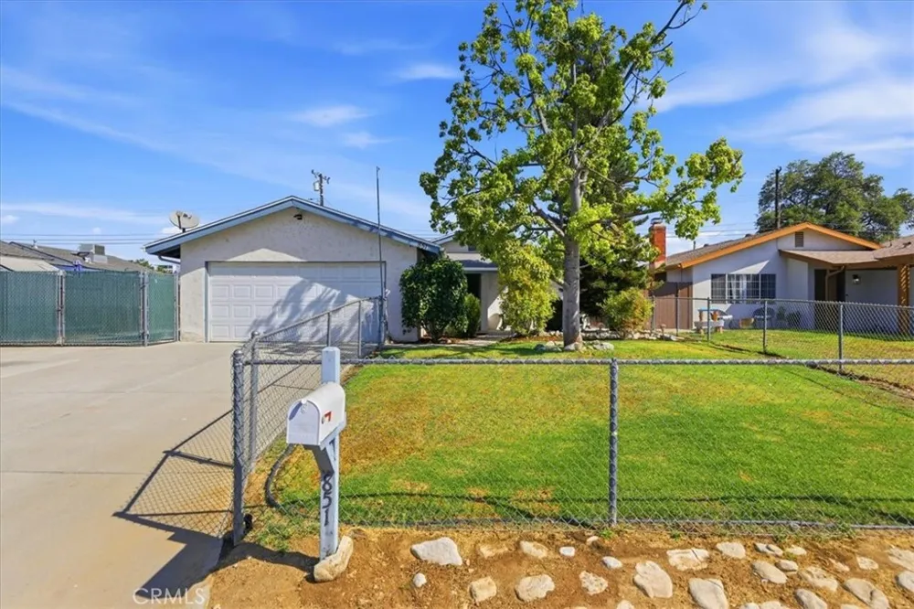 851 Garden Grove Norco, CA 92860