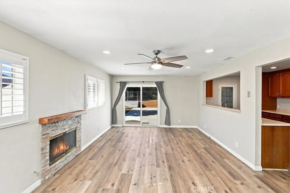 851 Garden Grove Norco, CA 92860