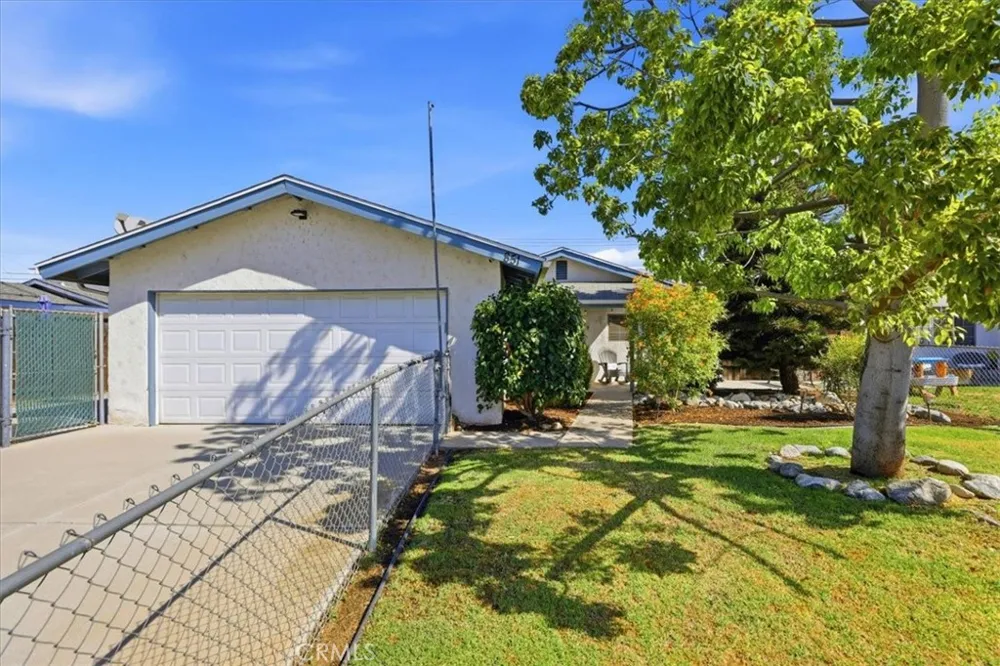 851 Garden Grove Norco, CA 92860