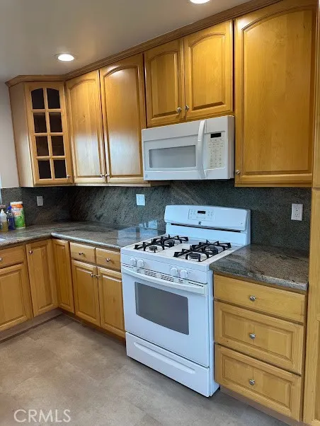 14338 Brookport Baldwin Park, CA 91706