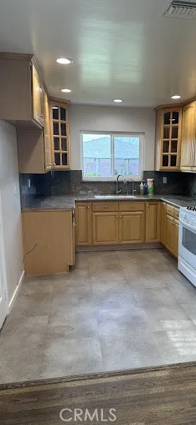 14338 Brookport Baldwin Park, CA 91706