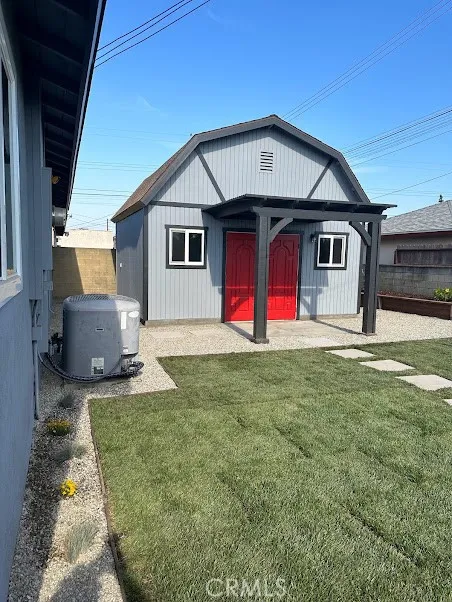 14338 Brookport Baldwin Park, CA 91706