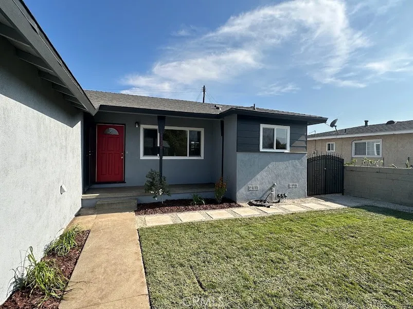 14338 Brookport Baldwin Park, CA 91706