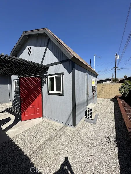 14338 Brookport Baldwin Park, CA 91706