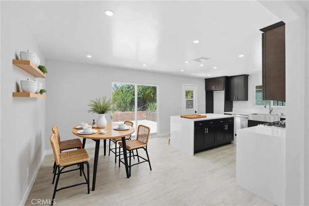 6289 Dana Avenue Simi Valley, CA 93063
