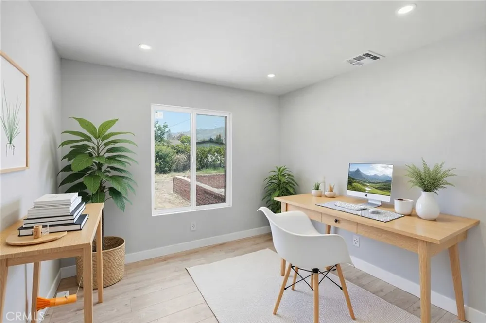 6289 Dana Avenue Simi Valley, CA 93063