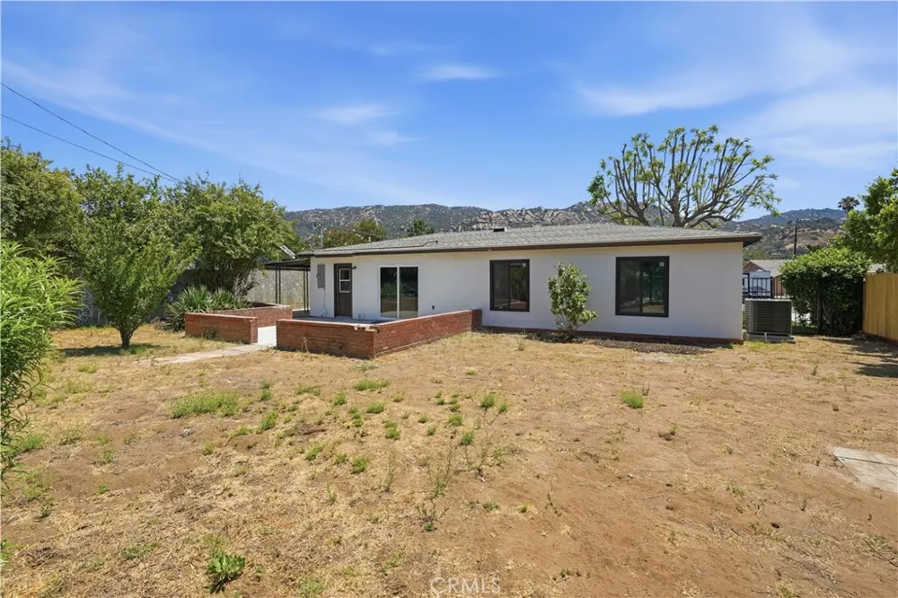 6289 Dana Avenue Simi Valley, CA 93063