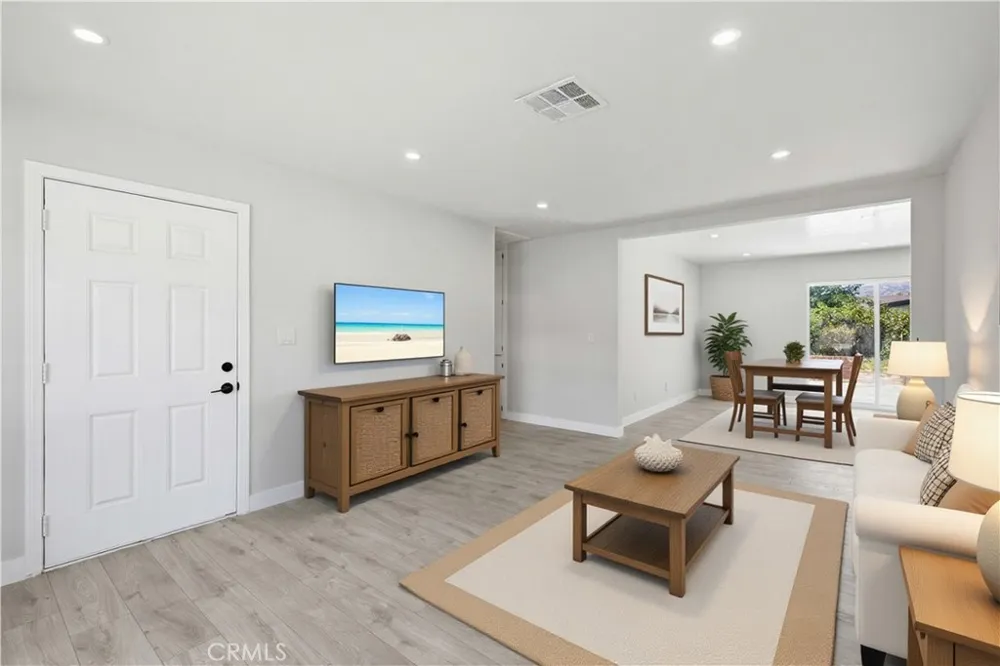 6289 Dana Avenue Simi Valley, CA 93063