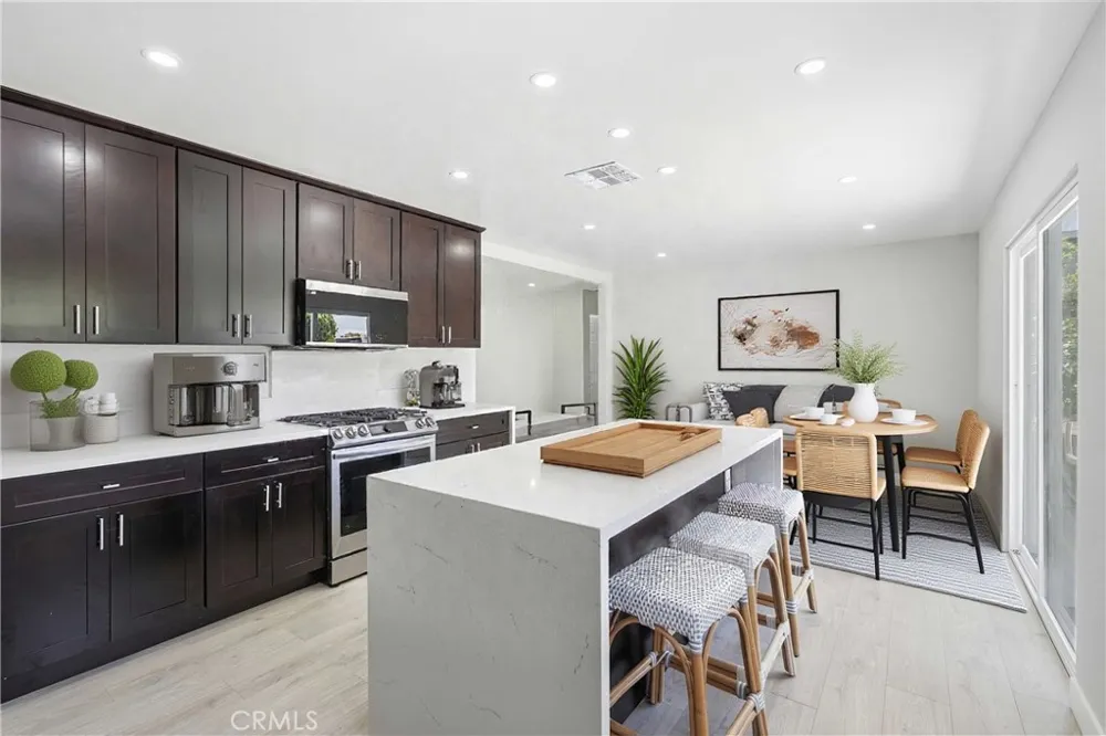 6289 Dana Avenue Simi Valley, CA 93063