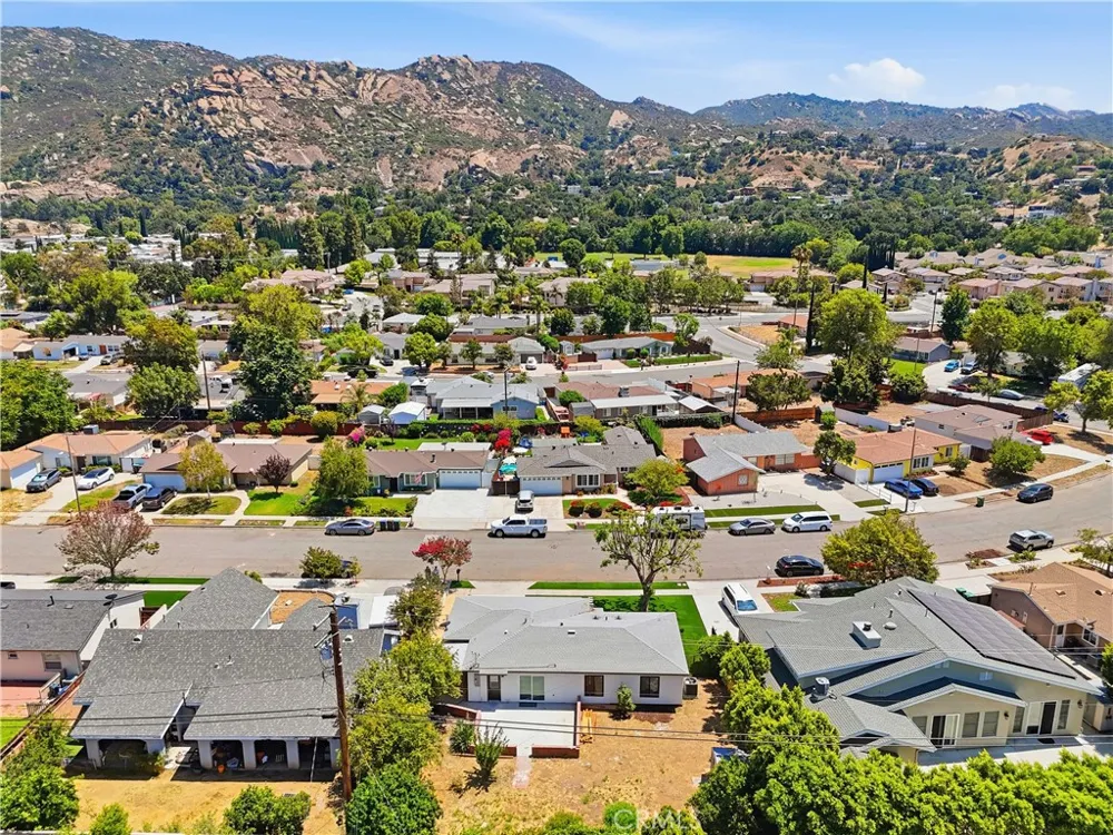6289 Dana Avenue Simi Valley, CA 93063