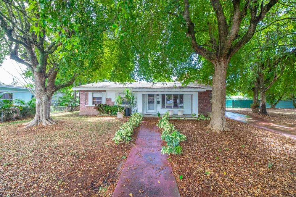 226 NE 13th Avenue Pompano Beach, FL 33060