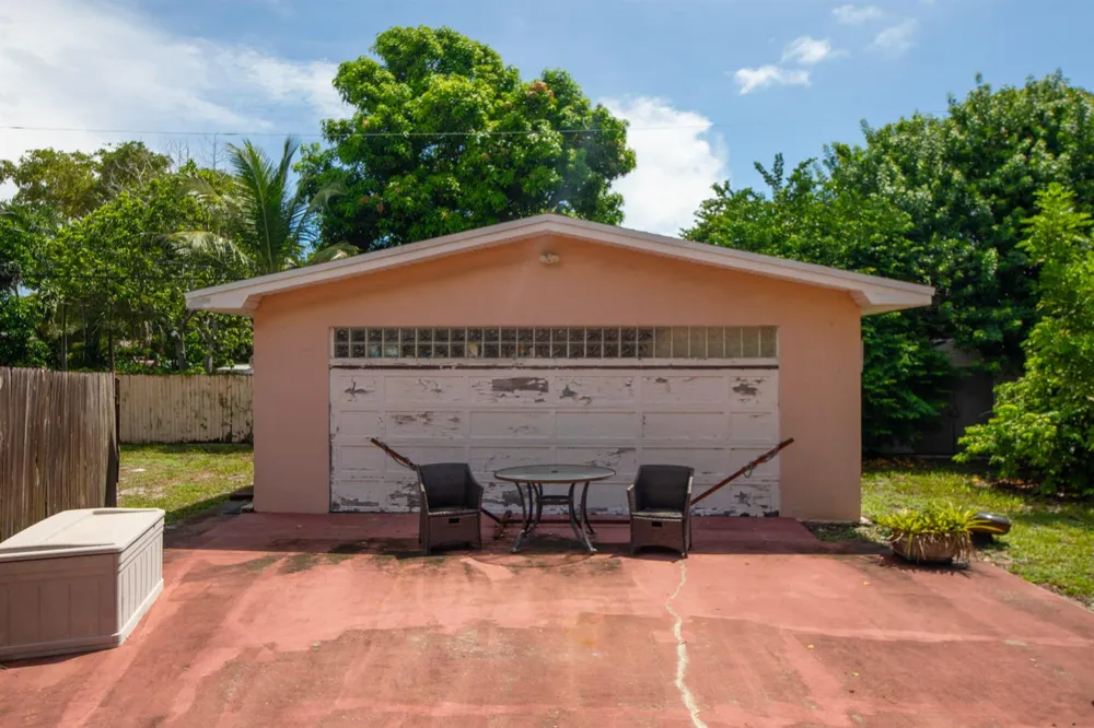 226 NE 13th Avenue Pompano Beach, FL 33060