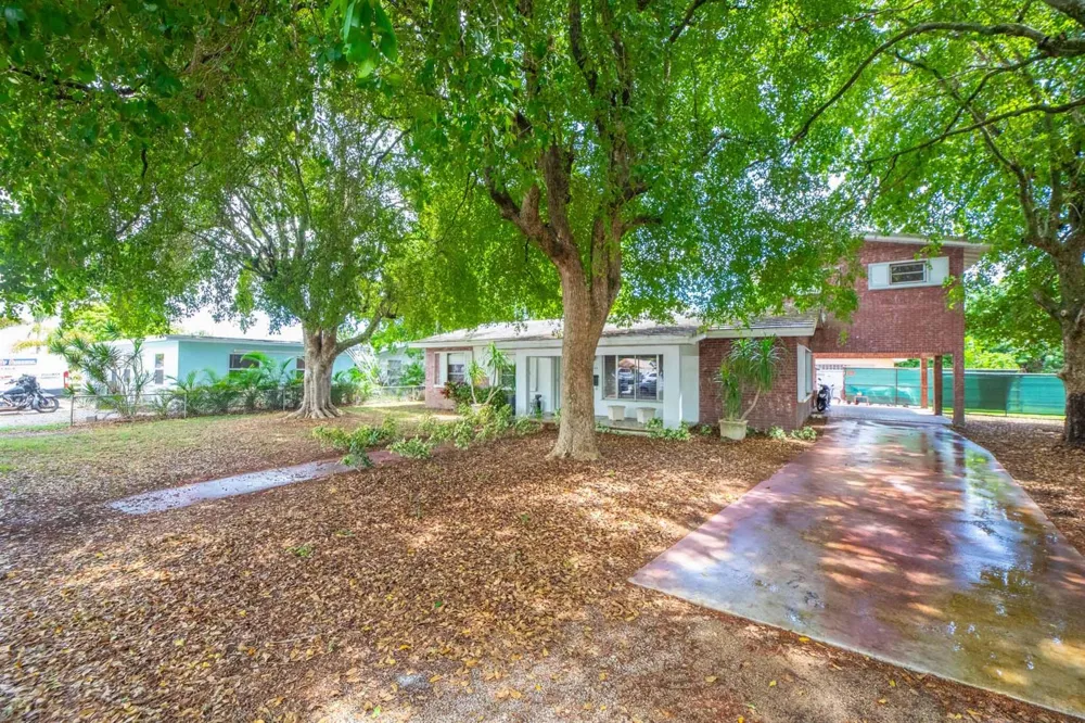 226 NE 13th Avenue Pompano Beach, FL 33060