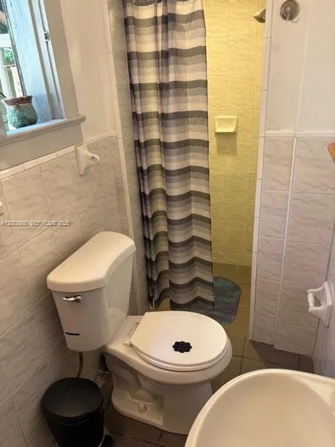 4512 Alton Rd #2 Miami Beach, FL 33140