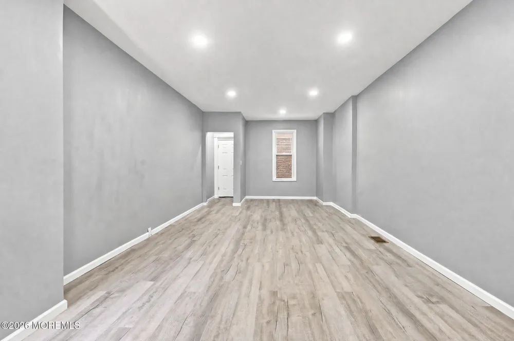 320 Rutherford Avenue Trenton, NJ 08618