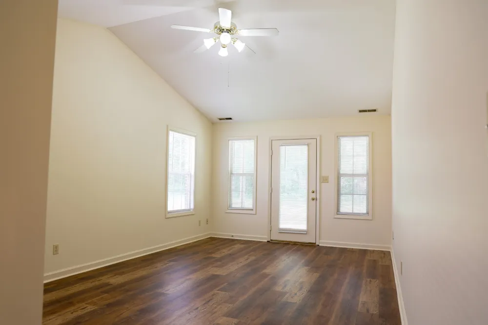 144 Bruceview Hopkinsville, KY 42240