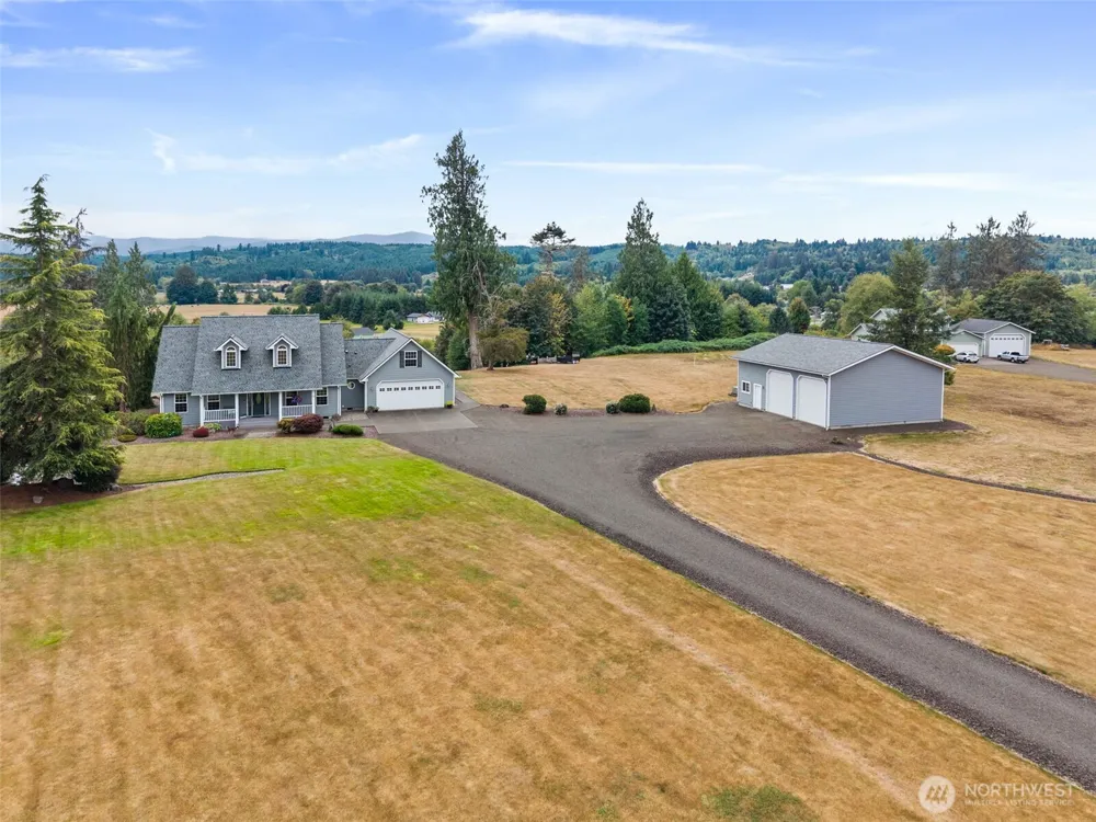 15 Penny Lane Raymond, WA 98577