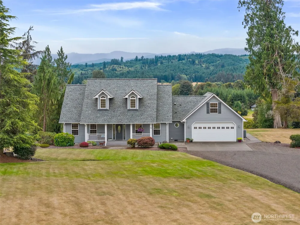 15 Penny Lane Raymond, WA 98577
