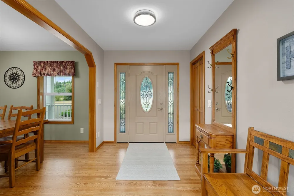 15 Penny Lane Raymond, WA 98577