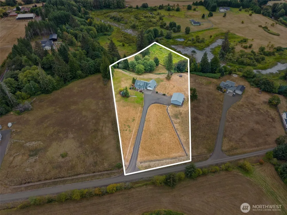 15 Penny Lane Raymond, WA 98577