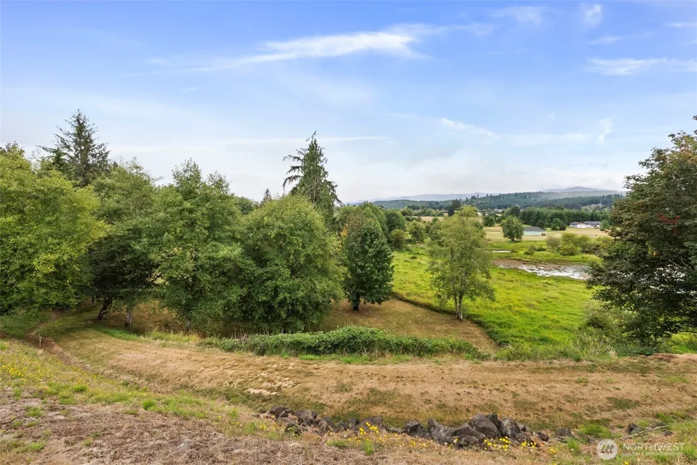 15 Penny Lane Raymond, WA 98577