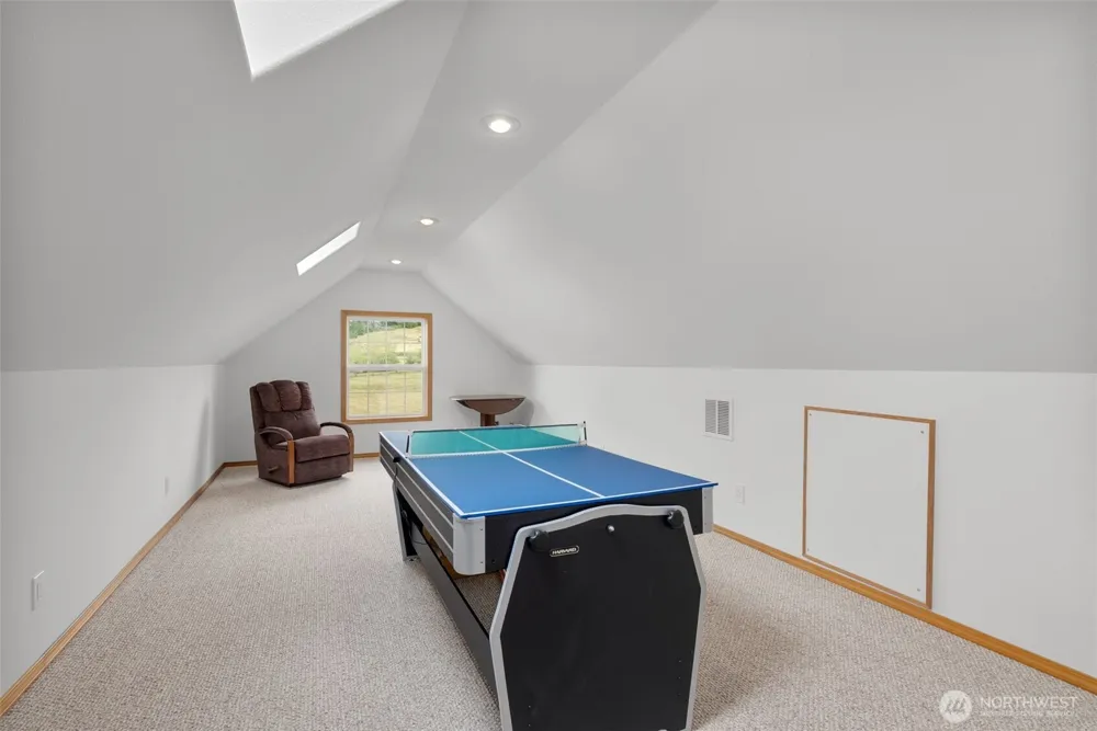 15 Penny Lane Raymond, WA 98577