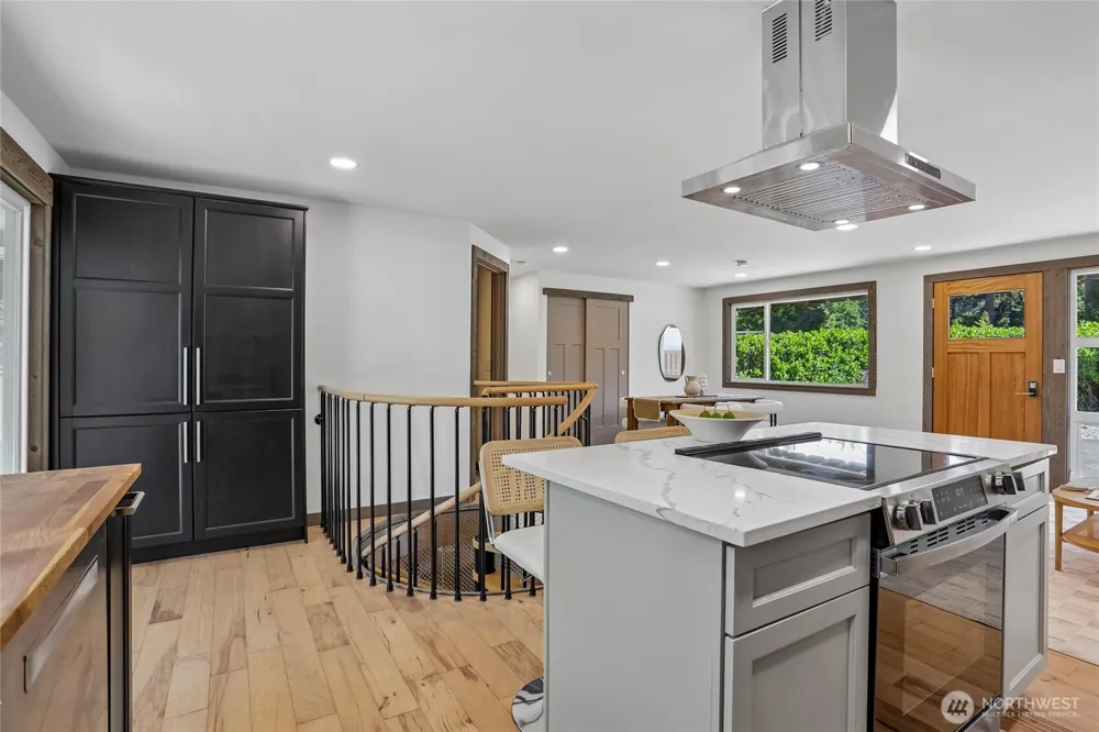2002 211th Place SW Lynnwood, WA 98036
