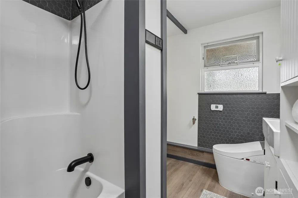 2002 211th Place SW Lynnwood, WA 98036