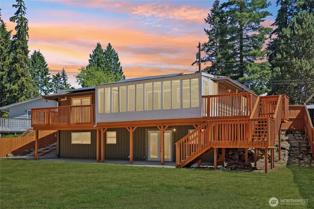 2002 211th Place SW Lynnwood, WA 98036
