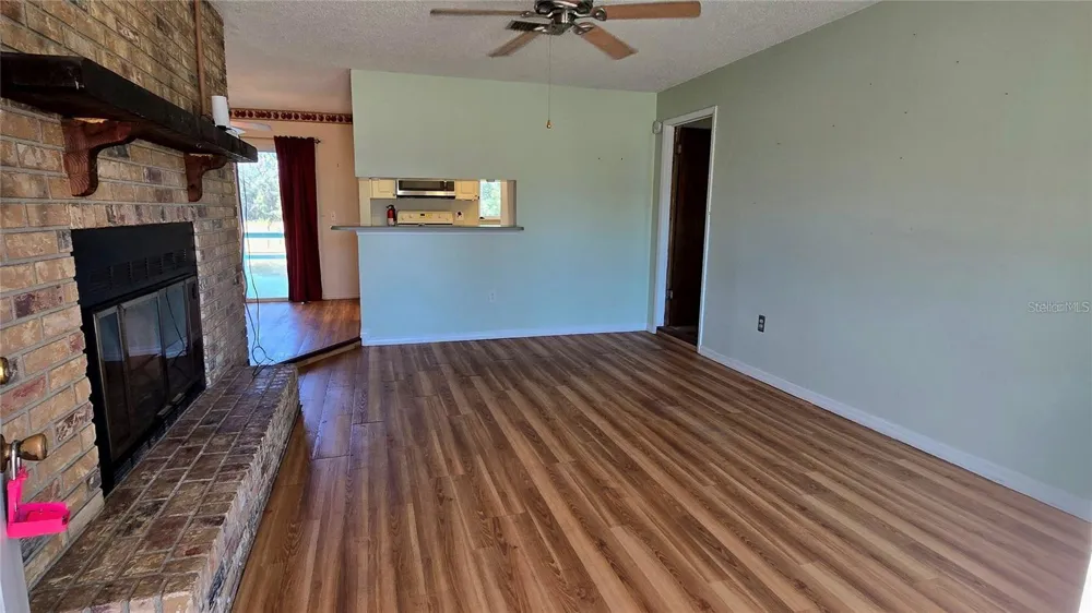 11346 CIRCLE WAY Leesburg, FL 34788