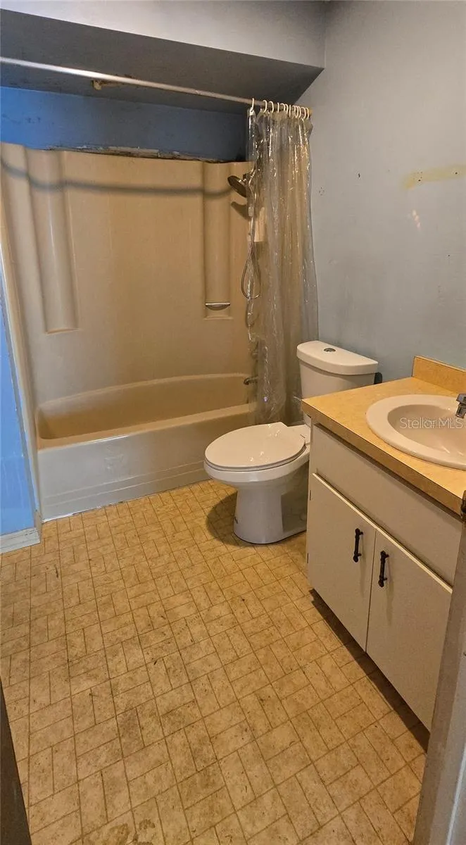 11346 CIRCLE WAY Leesburg, FL 34788