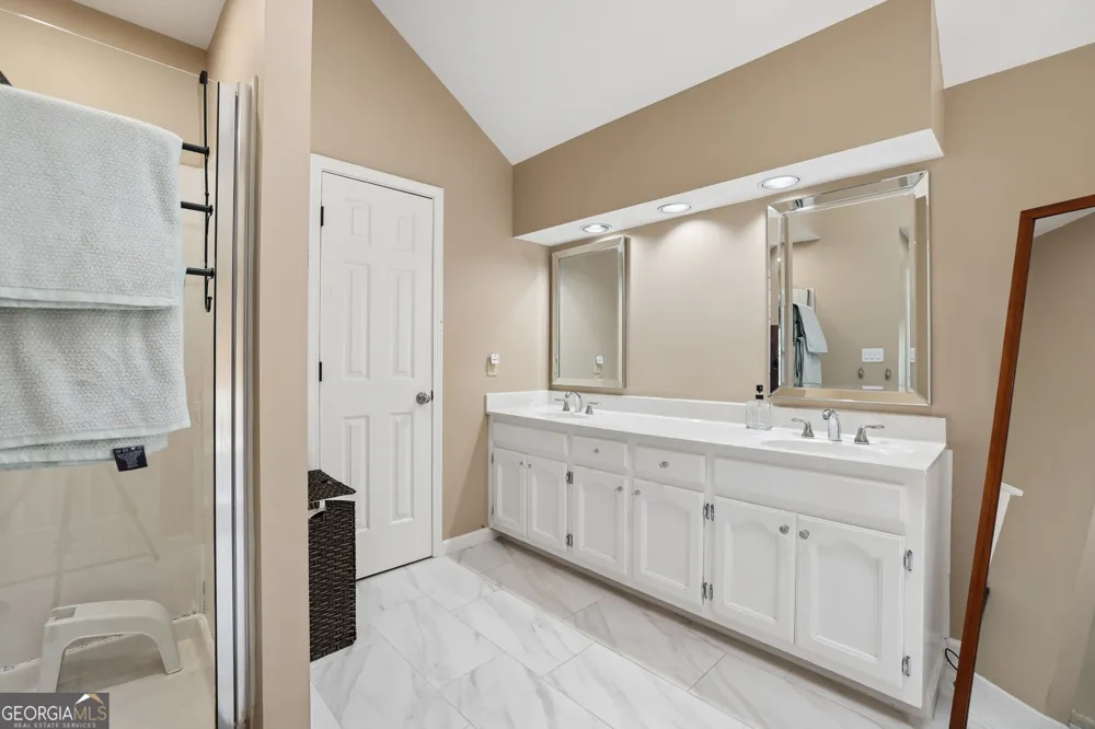 4832 Riveredge DR Peachtree Corners, GA 30096