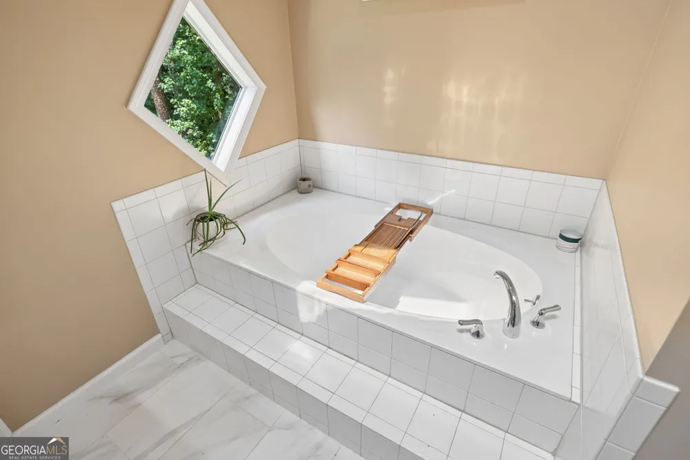 4832 Riveredge DR Peachtree Corners, GA 30096