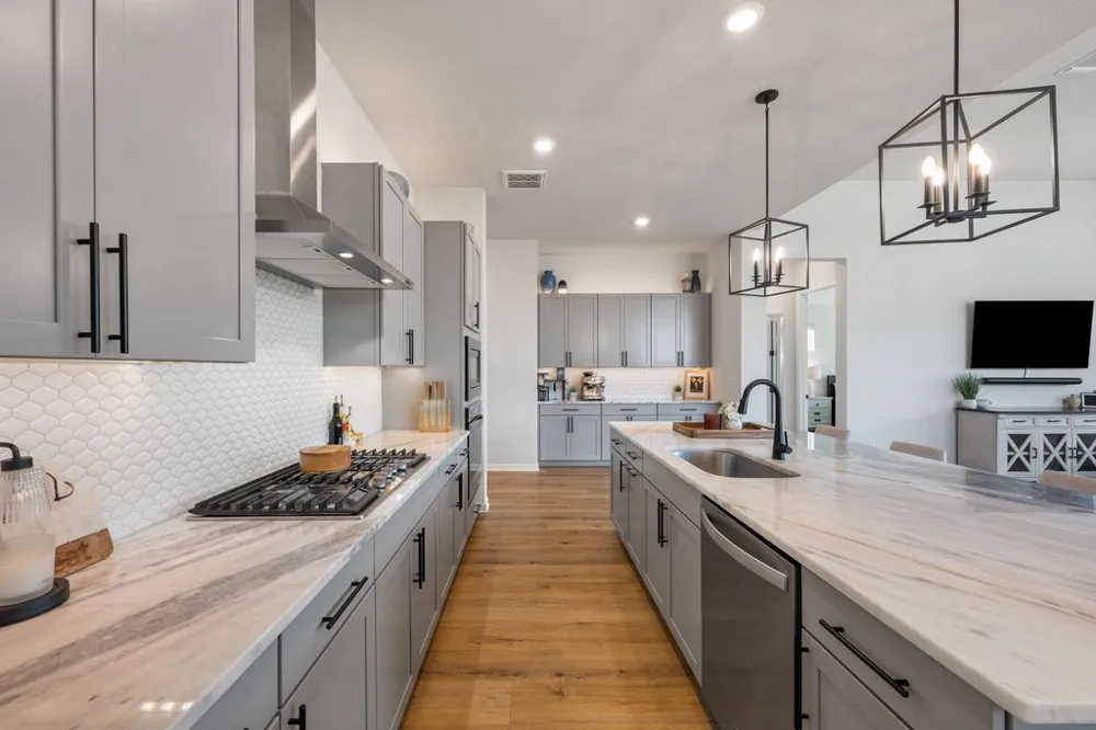 8324 Looksee Lane Austin, TX 78744