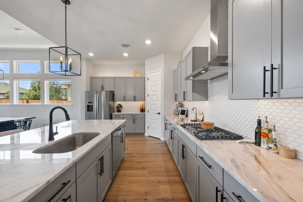 8324 Looksee Lane Austin, TX 78744