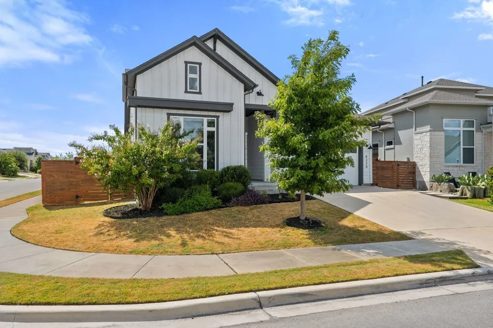 8324 Looksee Lane Austin, TX 78744